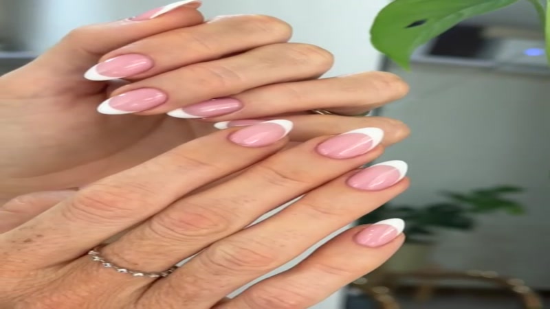 The Jetsetter Hands - Luxury Manicure